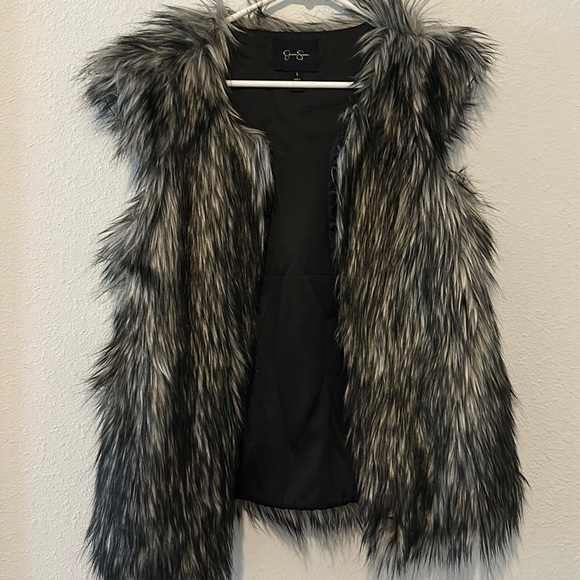 Jessica Simpson Furr Vest - Picture 2 of 2